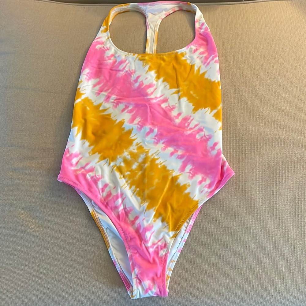 Aerie women’s swimsuit size M NWT